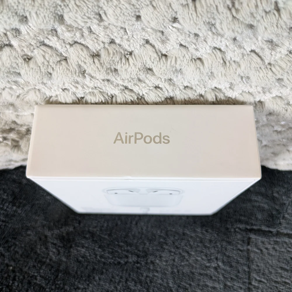 Apple AirPods Wireless Earbuds